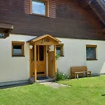 בית נופש Zur Sonne *